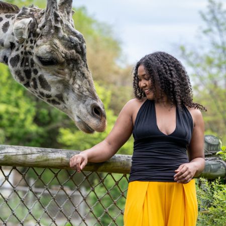 Kiya Tomlin née Winston took a picture at the Pittsburgh Zoo.